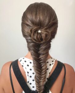 trenza con detalle de perla